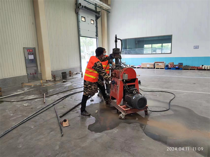 万秀厂房地面下沉塌陷注浆加固施工